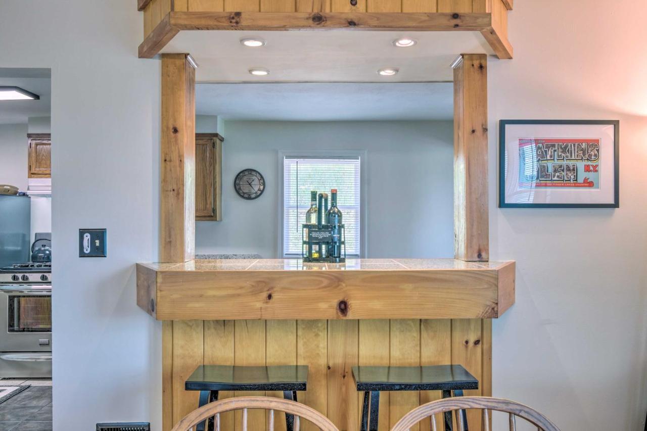 Watkins Glen Lakeview Cottage With Waterfall! Bagian luar foto